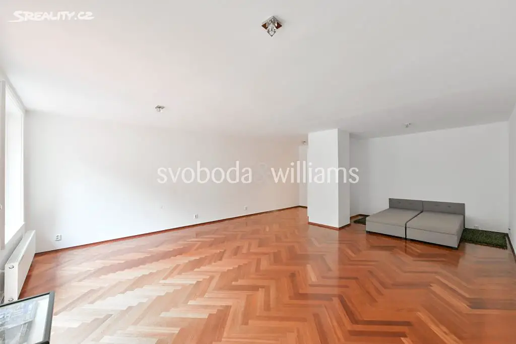 Pronájem bytu 1+1 130 m², Pod novým lesem, Praha 6 - Veleslavín