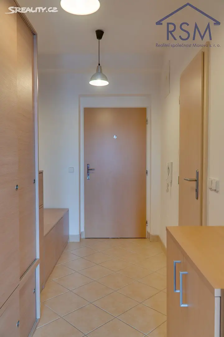 Pronájem bytu 1+kk 46 m², Josefa Beka, Olomouc - Slavonín