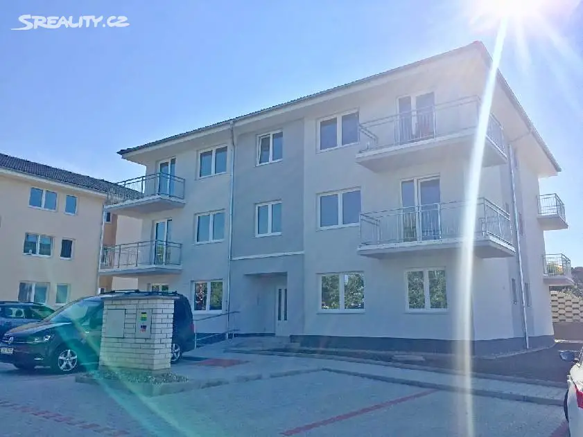 Pronájem bytu 2+kk 37 m², Hybešova, Kralupy nad Vltavou