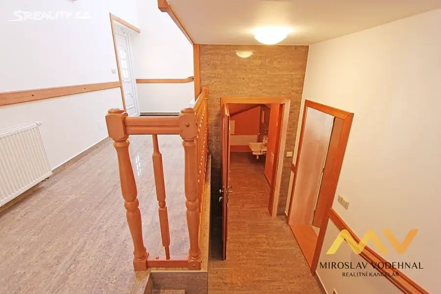 Pronájem bytu 2+kk 58 m², Lochenice, okres Hradec Králové