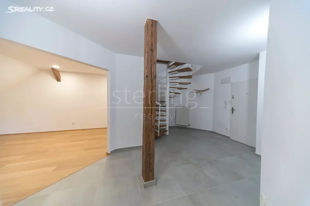 Pronájem bytu 3+1 111 m², Na Švihance, Praha 2 - Vinohrady