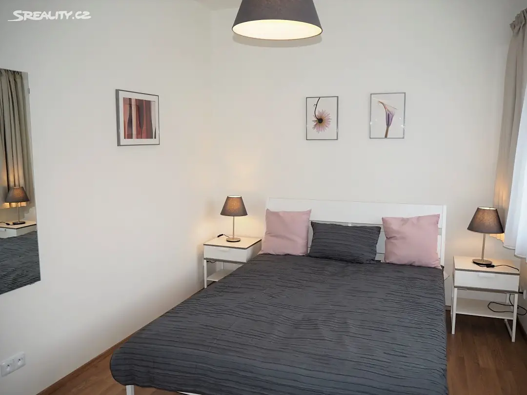 Pronájem bytu 3+kk 54 m², Za Kajetánkou, Praha 6 - Břevnov