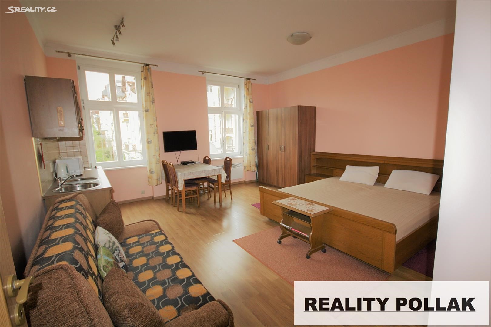 Pronájem bytu 1+kk 30 m², Krále Jiřího, Karlovy Vary