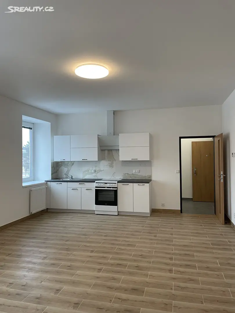 Pronájem bytu 1+kk 38 m², Olomoucká, Šternberk