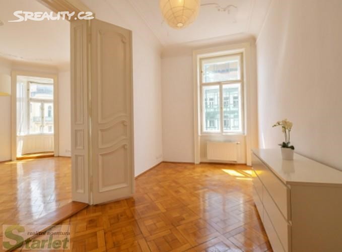 Pronájem bytu 2+1 106 m², Na Perštýně, Praha 1 - Staré Město