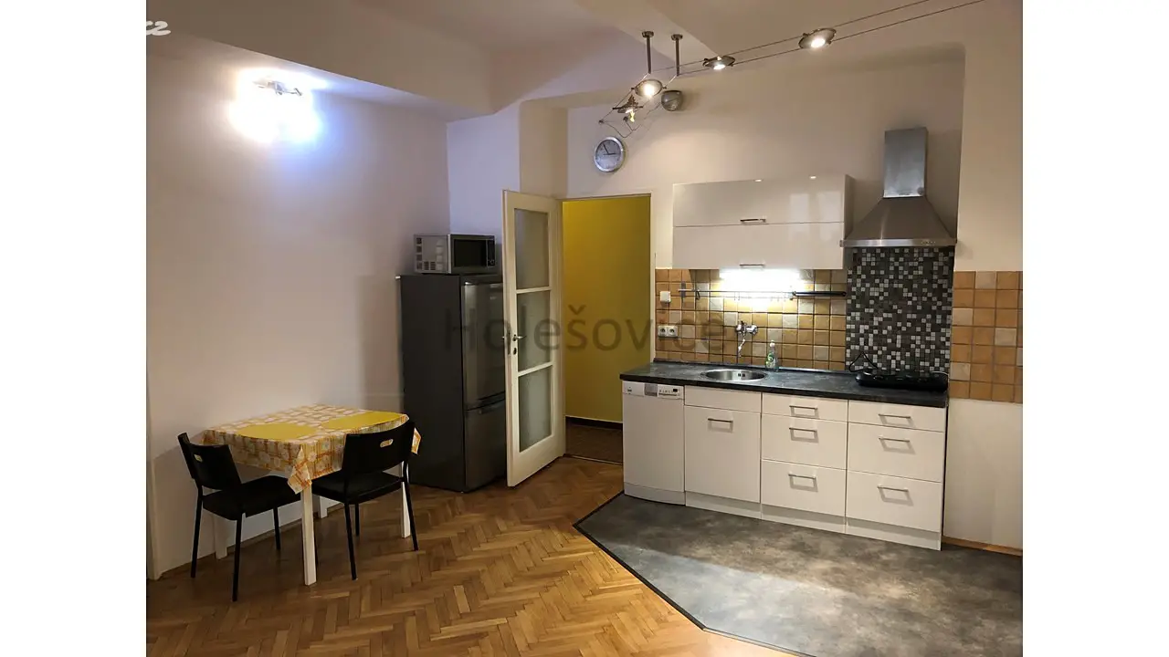 Pronájem bytu 2+kk 44 m², Pplk. Sochora, Praha 7 - Holešovice