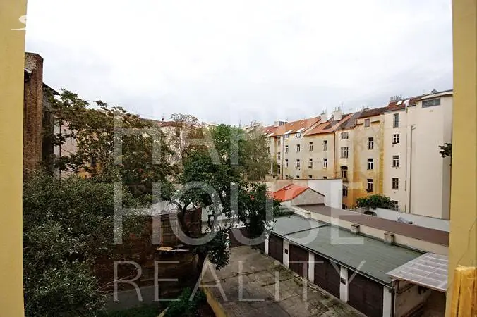 Pronájem bytu 3+1 85 m² (Podkrovní), Havanská, Praha 7 - Bubeneč