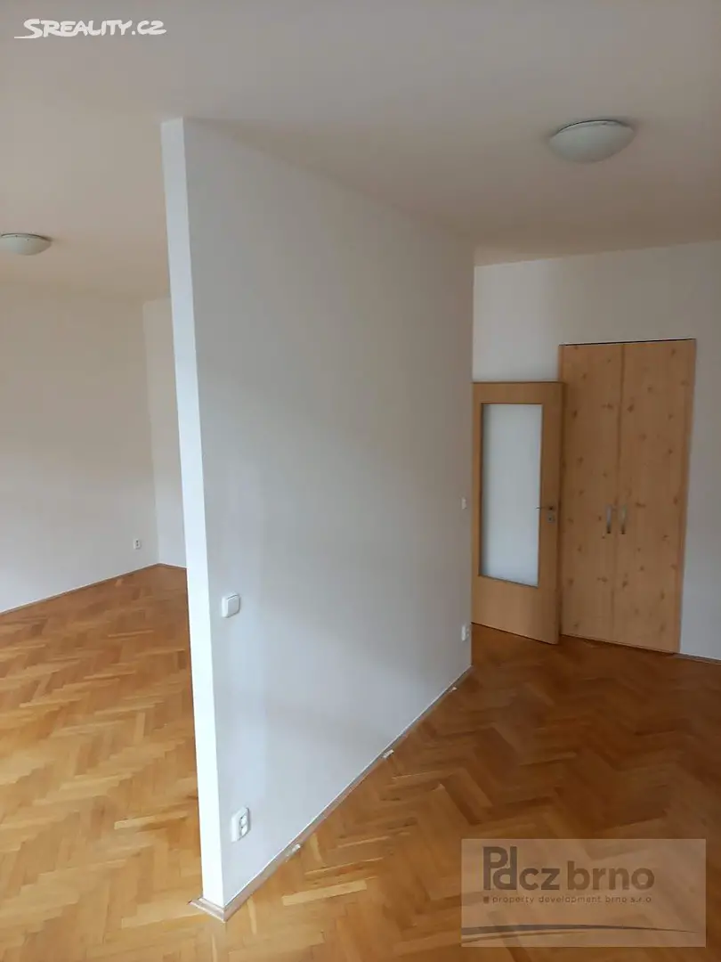 Pronájem bytu 1+1 62 m², Milady Horákové, Brno - Zábrdovice