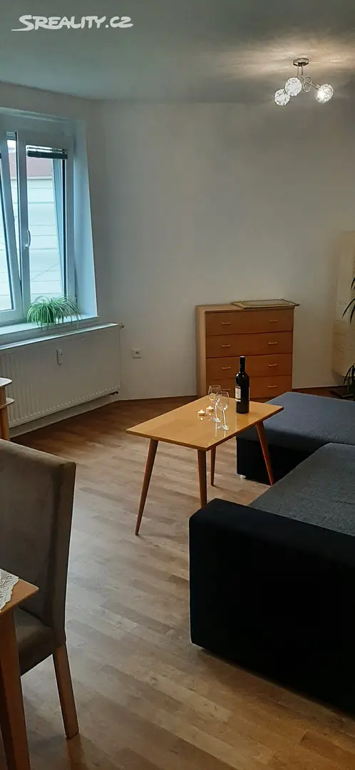 Pronájem bytu 2+kk 40 m², Luštěnice - Zelená, okres Mladá Boleslav