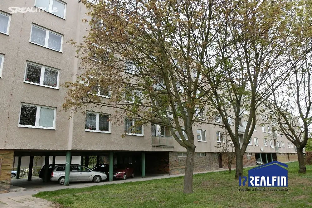 Pronájem bytu 3+1 79 m², Na Občinách, Hradec Králové - Nový Hradec Králové
