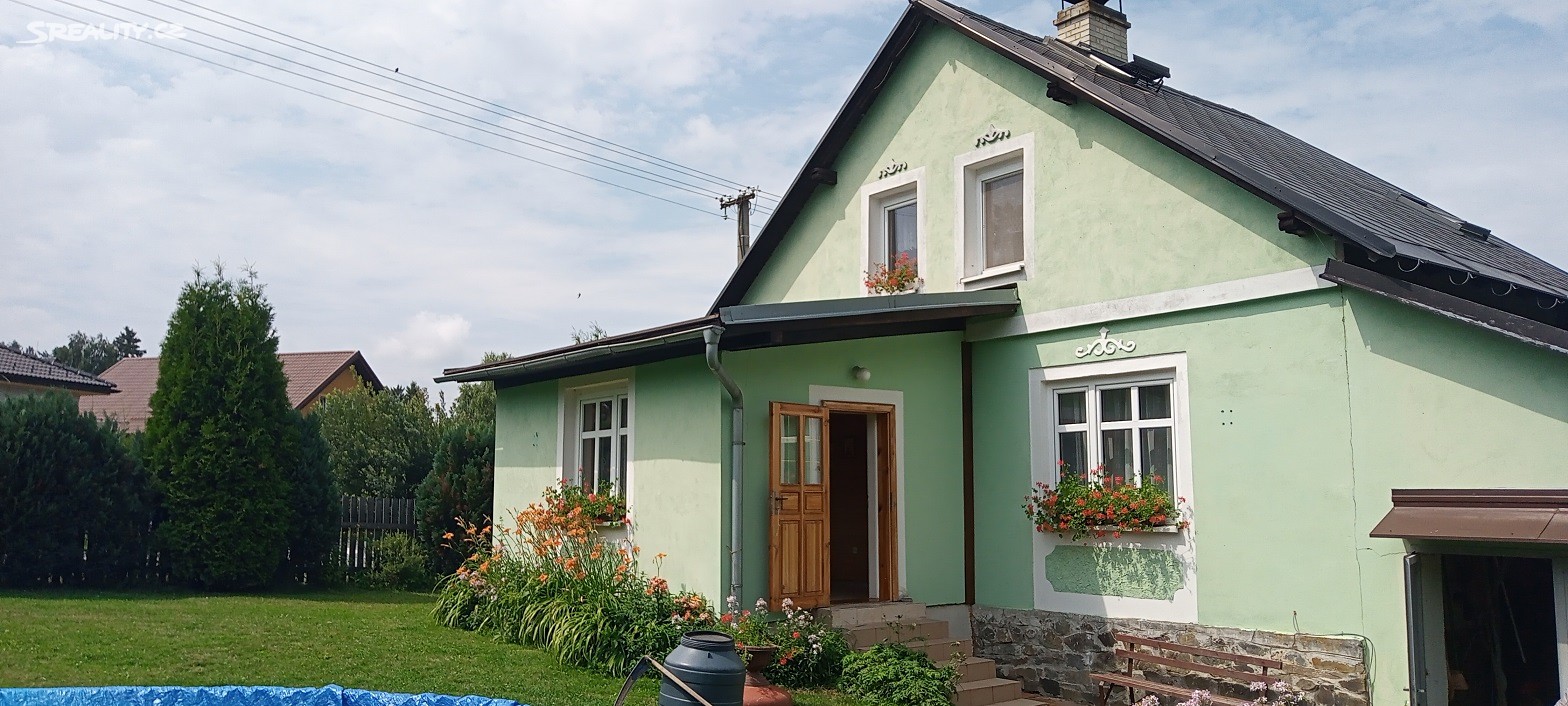 Prodej  rodinného domu 100 m², pozemek 1 425 m², Mezina, okres Bruntál