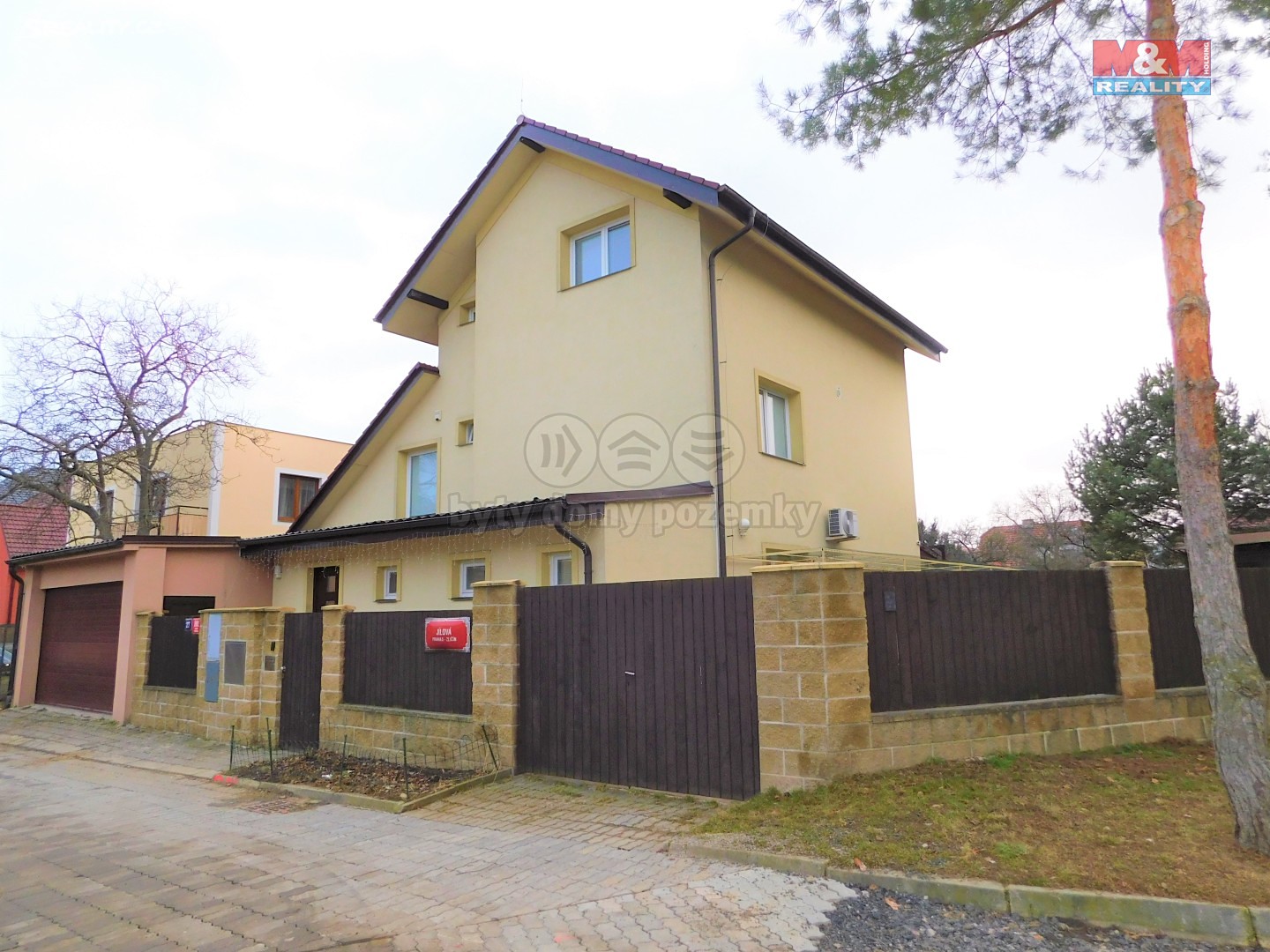 Prodej  rodinného domu 450 m², pozemek 637 m², Praha 5 - Zličín