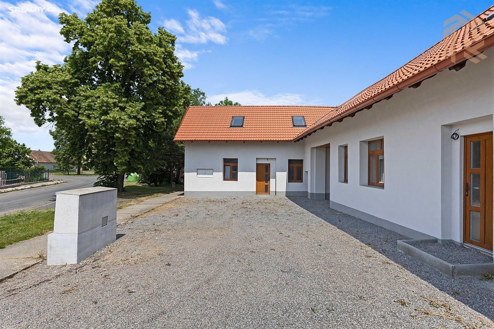 Prodej  rodinného domu 152 m², pozemek 341 m², Rostoklaty, okres Kolín