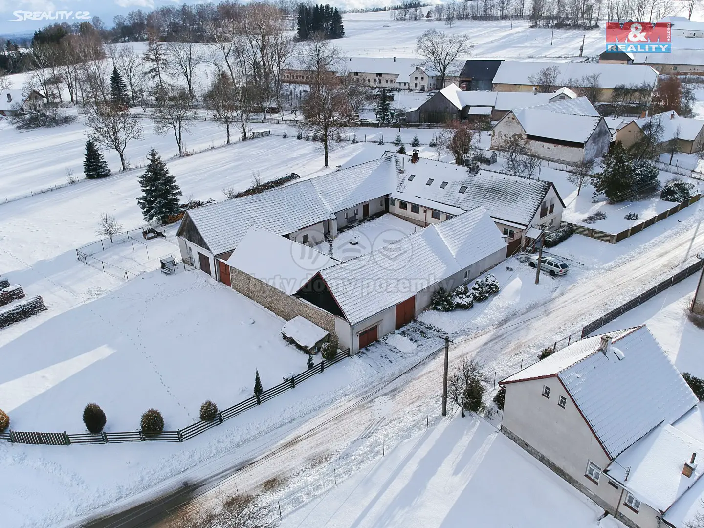 Prodej  rodinného domu 200 m², pozemek 2 760 m², Vlčetínec, okres Jindřichův Hradec