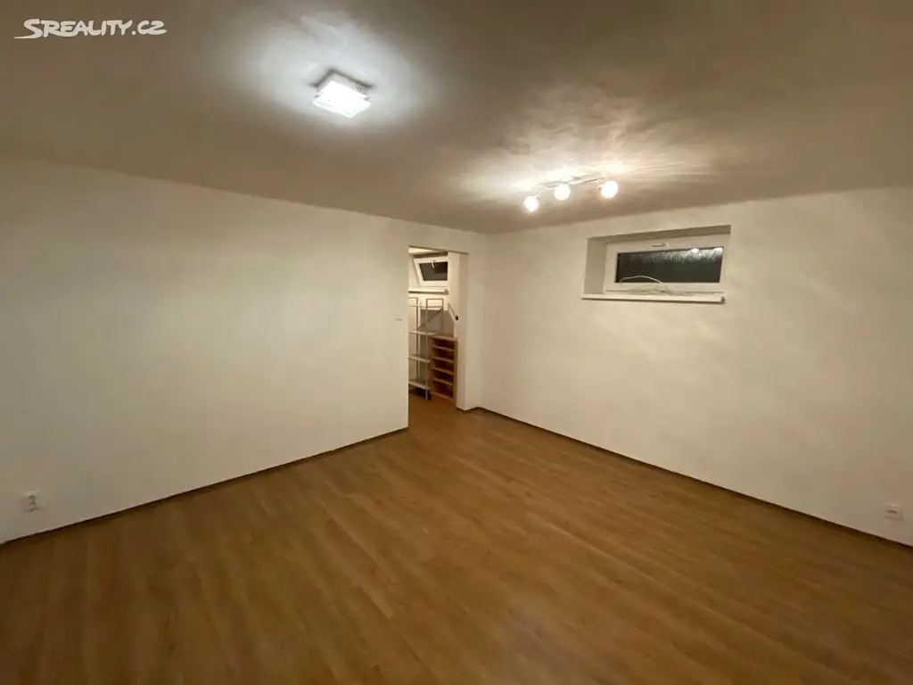 Pronájem bytu 1+kk 30 m², Lázeňská, Liberec - Liberec I-Staré Město