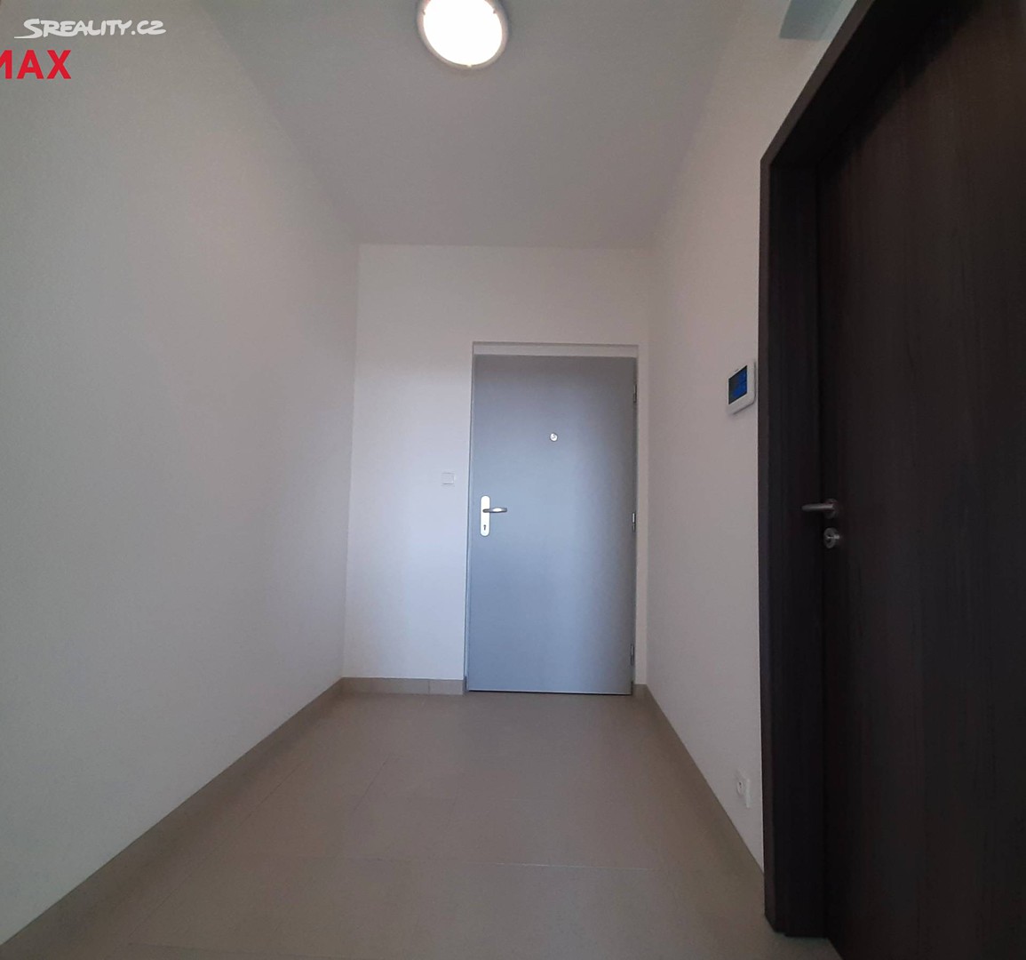 Pronájem bytu 1+kk 29 m², Stehlíkova, Plzeň - Jižní Předměstí