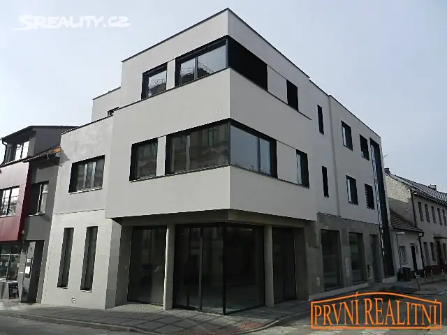 Pronájem bytu 3+kk 69 m², Komenského, Uherský Brod