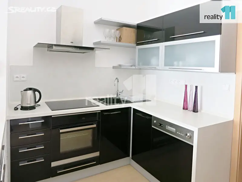 Prodej bytu 2+kk 55 m², Nádvorní, Liberec - Liberec VI-Rochlice