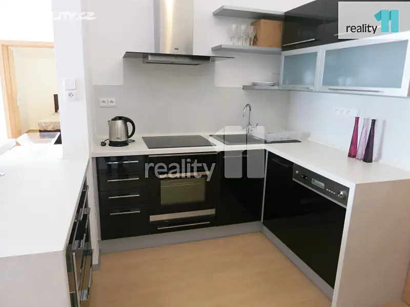 Prodej bytu 2+kk 55 m², Nádvorní, Liberec - Liberec VI-Rochlice