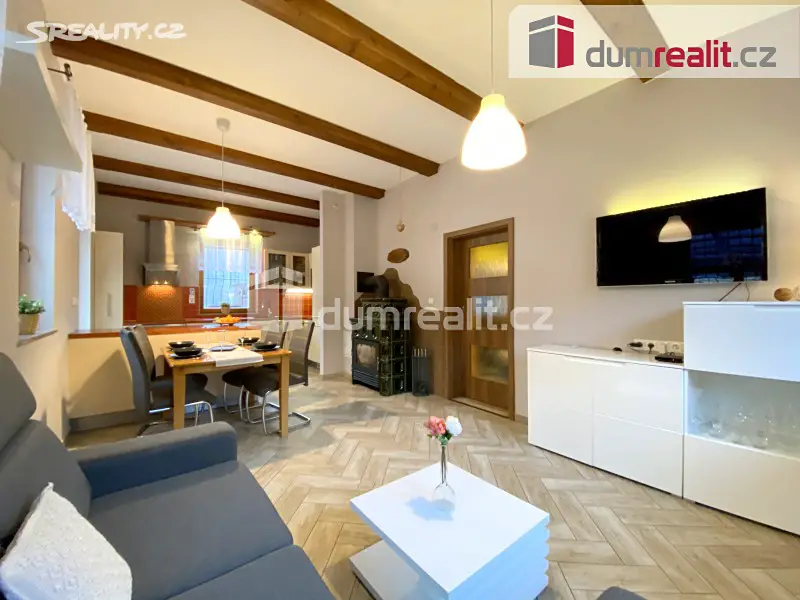 Prodej  rodinného domu 135 m², pozemek 10 396 m², Chroboly, okres Prachatice