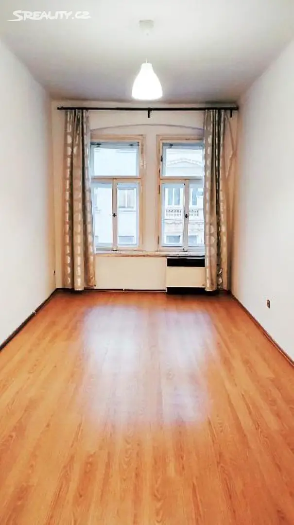 Pronájem bytu 1+1 50 m², Bělehradská, Praha 2 - Vinohrady