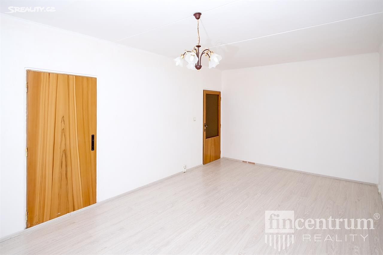 Prodej bytu 2+1 74 m², Gagarinova, Karlovy Vary - Drahovice