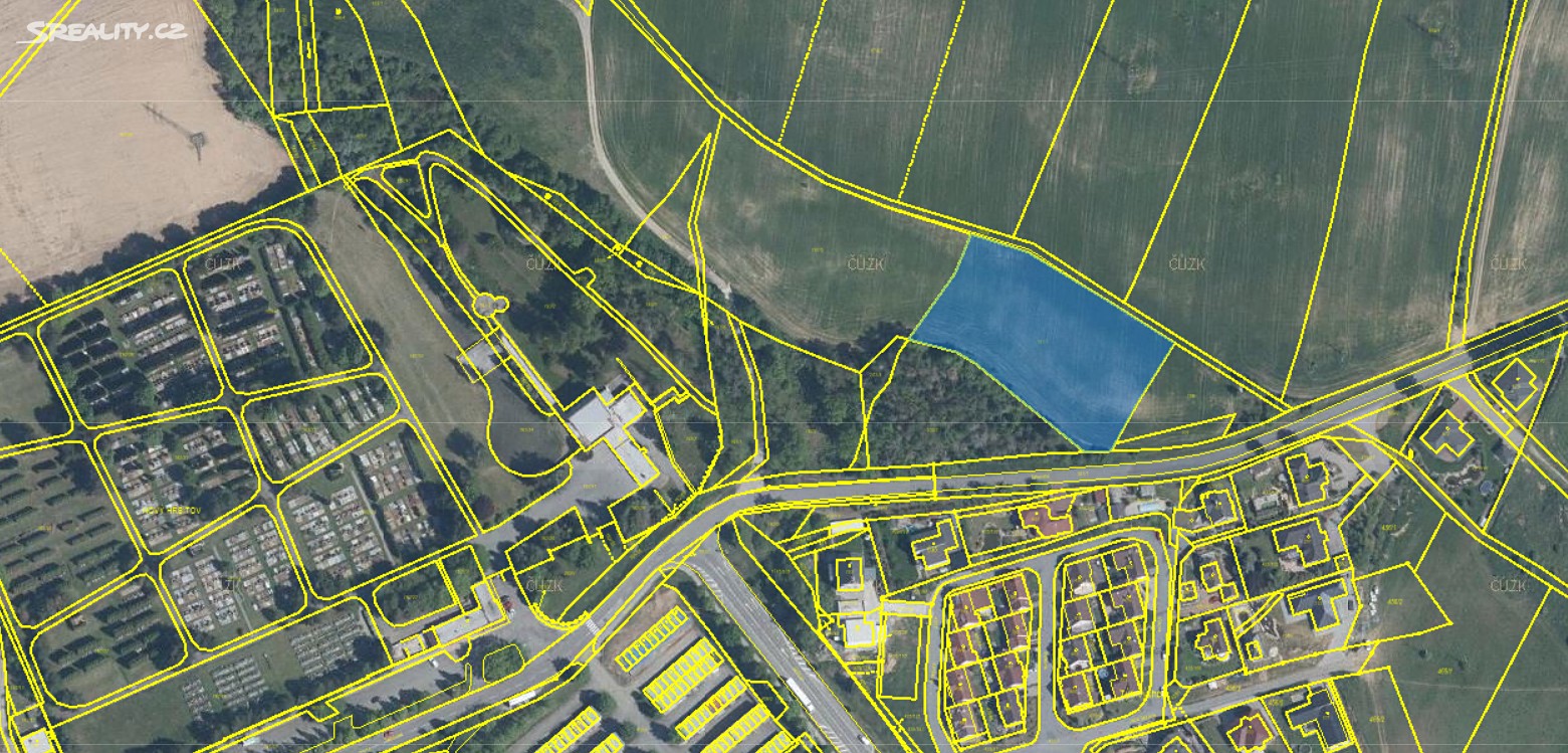 Prodej  stavebního pozemku 5 821 m², Třebíč, okres Třebíč