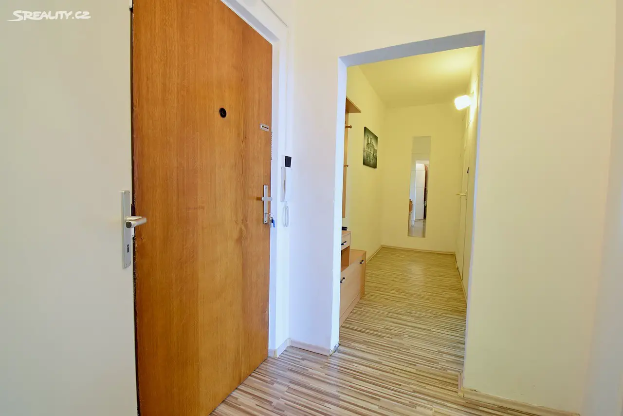 Pronájem bytu 1+1 45 m², Horácké náměstí, Brno - Řečkovice