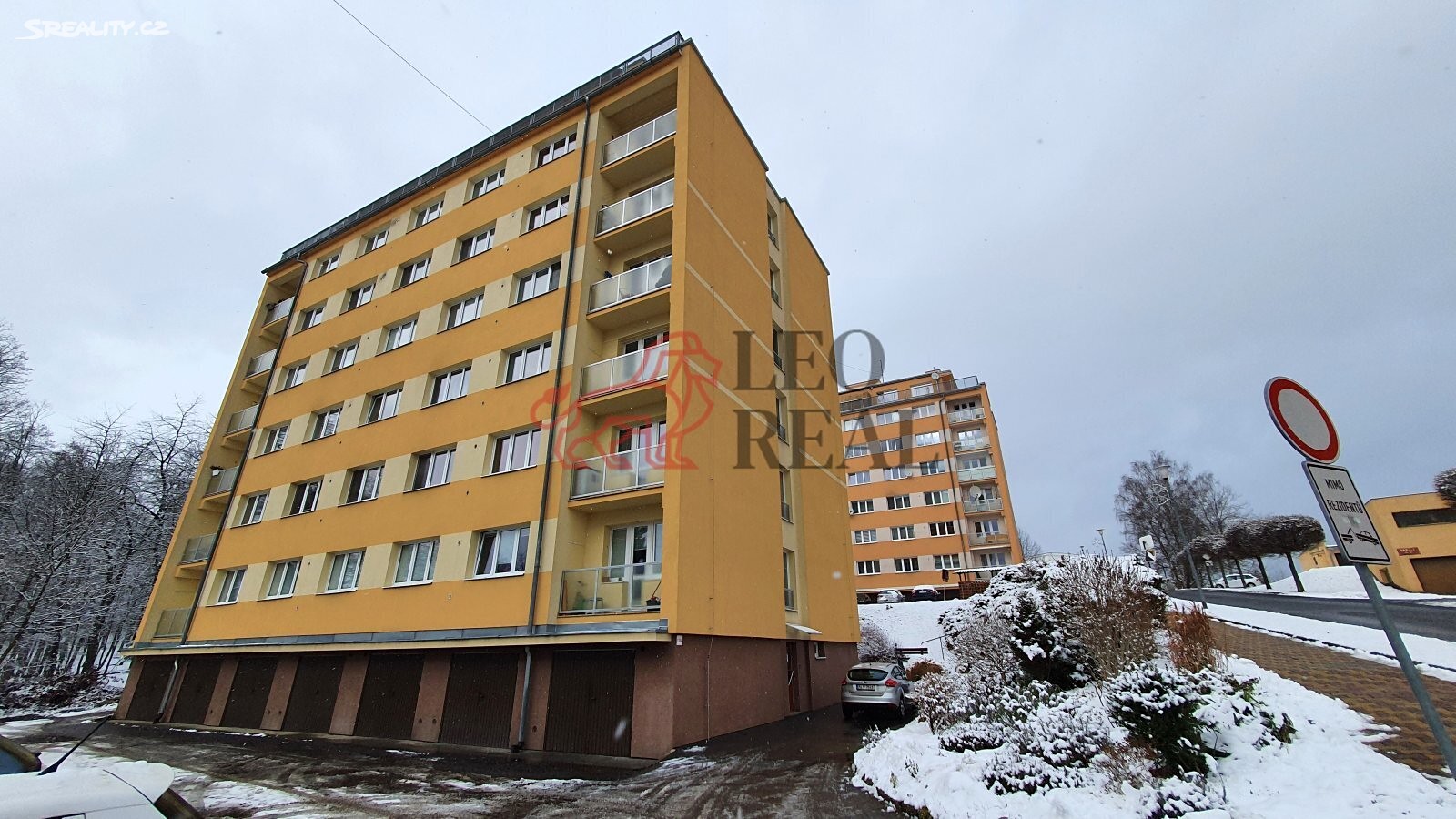Pronájem bytu 1+1 35 m², Nad Školou, Liberec - Liberec XXX-Vratislavice nad Nisou