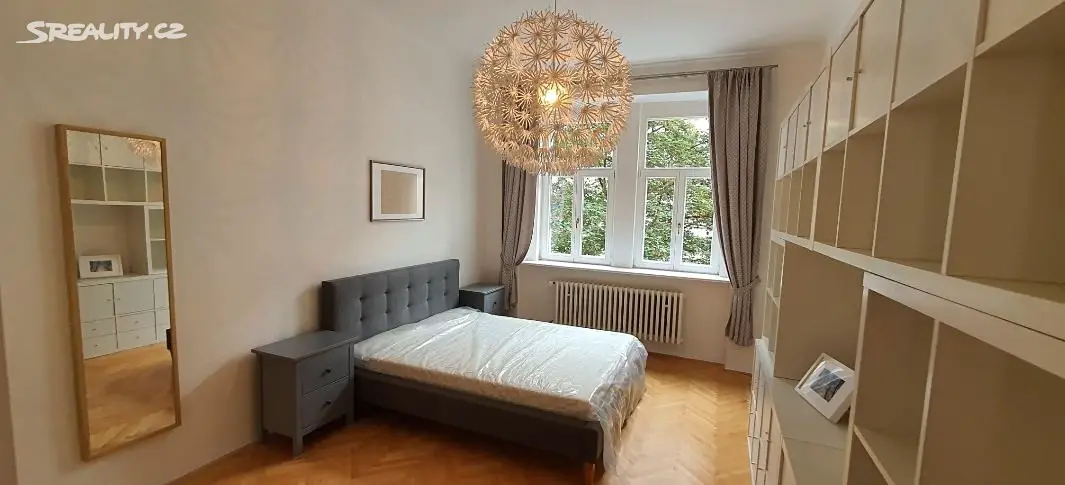 Pronájem bytu 1+1 42 m², Nezamyslova, Praha 2 - Nusle