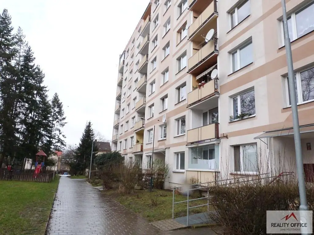 Pronájem bytu 1+kk 22 m², Jezdecká, Děčín - Děčín III-Staré Město