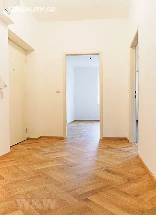 Pronájem bytu 3+1 105 m², U smaltovny, Praha 7 - Holešovice