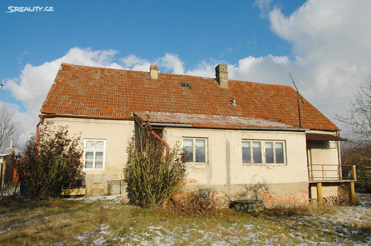 Prodej  rodinného domu 130 m², pozemek 130 m², Slaný - Lotouš, okres Kladno