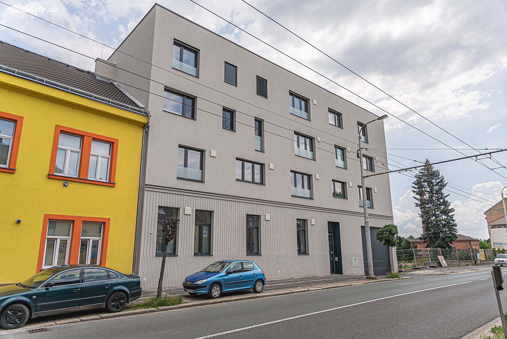 Pronájem bytu 1+kk 29 m², Pražská třída, Hradec Králové - Kukleny