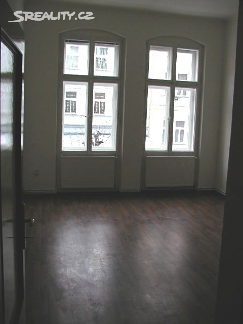 Pronájem bytu 2+1 58 m², Bělehradská, Karlovy Vary