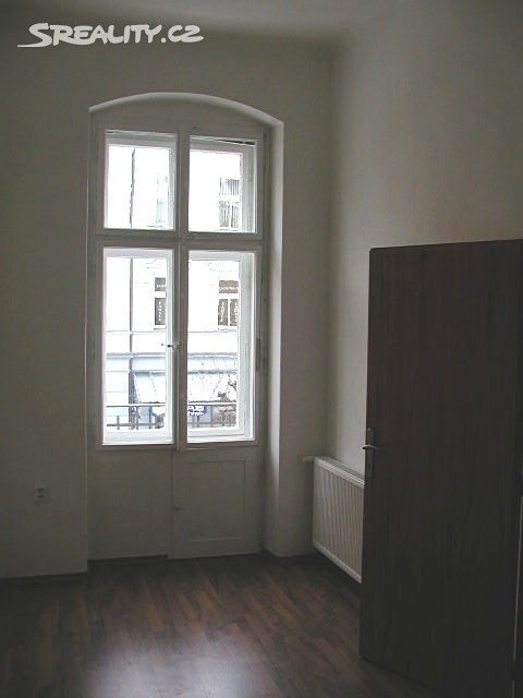Pronájem bytu 2+1 58 m², Bělehradská, Karlovy Vary