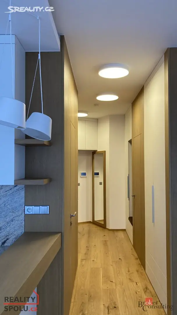 Pronájem bytu 3+kk 100 m², Biskupský dvůr, Praha 1 - Nové Město