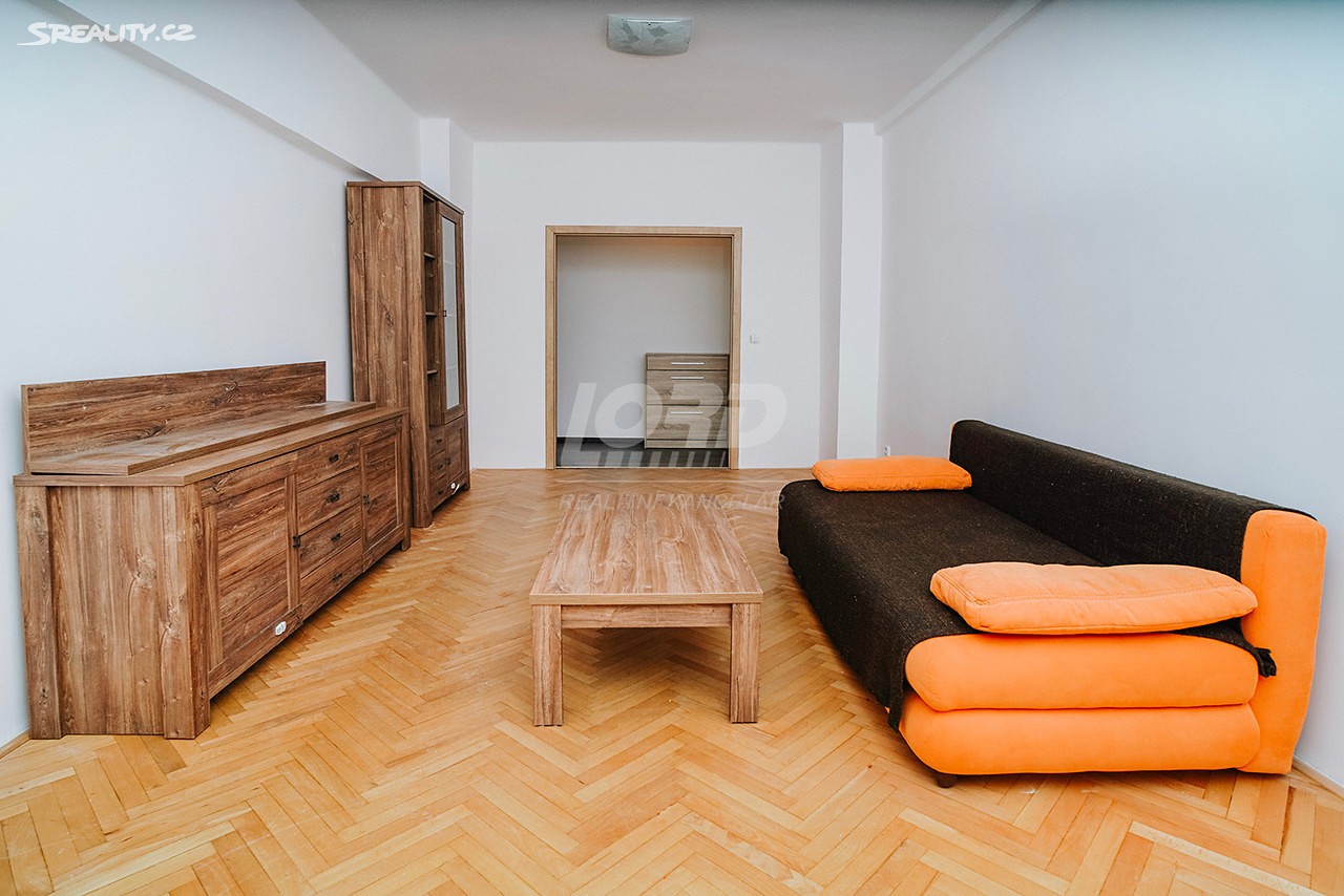 Prodej bytu 2+1 68 m², Škroupova, Hradec Králové