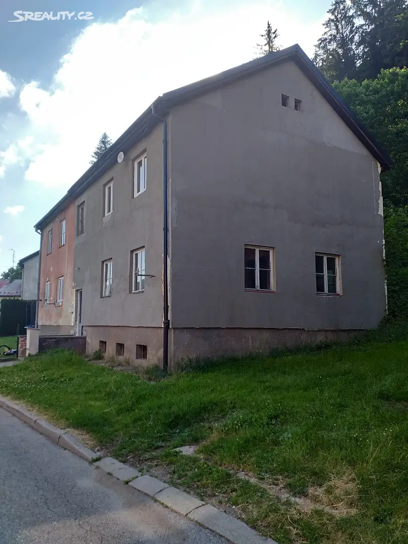 Prodej  rodinného domu 120 m², pozemek 128 m², Loučovice, okres Český Krumlov