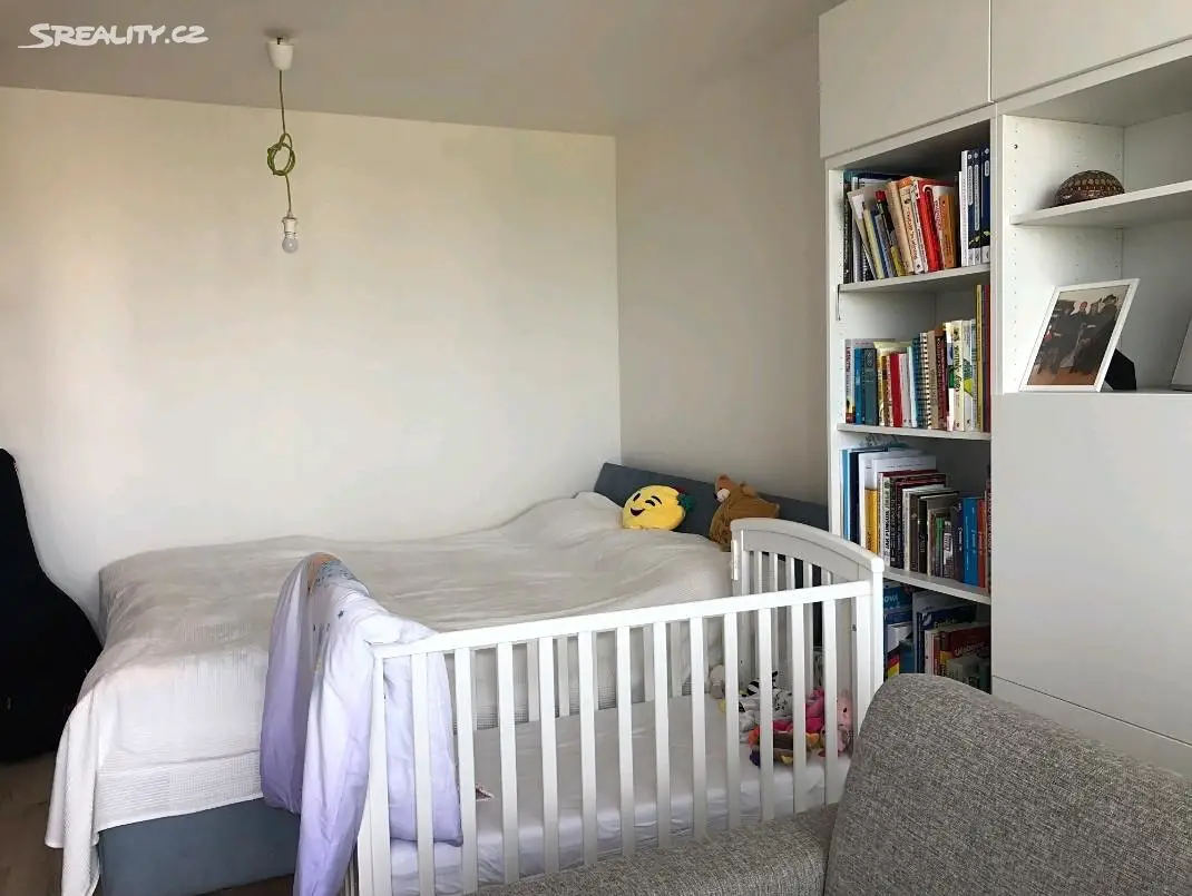 Pronájem bytu 1+1 46 m², Rabyňská, Praha 4 - Kamýk