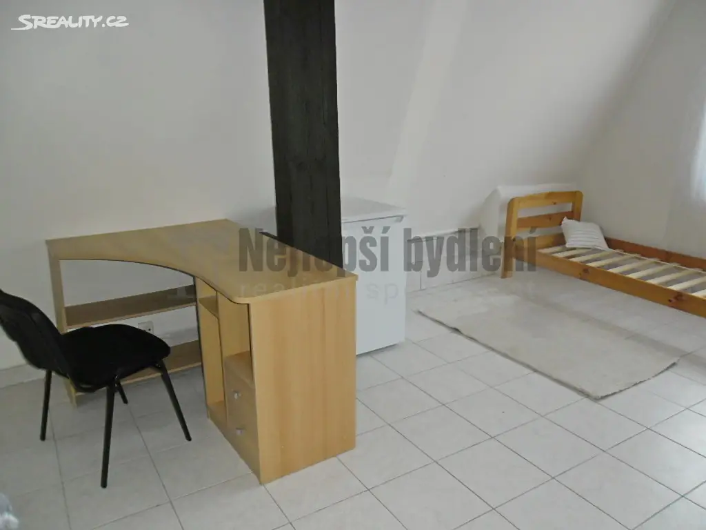 Pronájem bytu 1+kk 26 m², Rybnická, Brno - Nový Lískovec