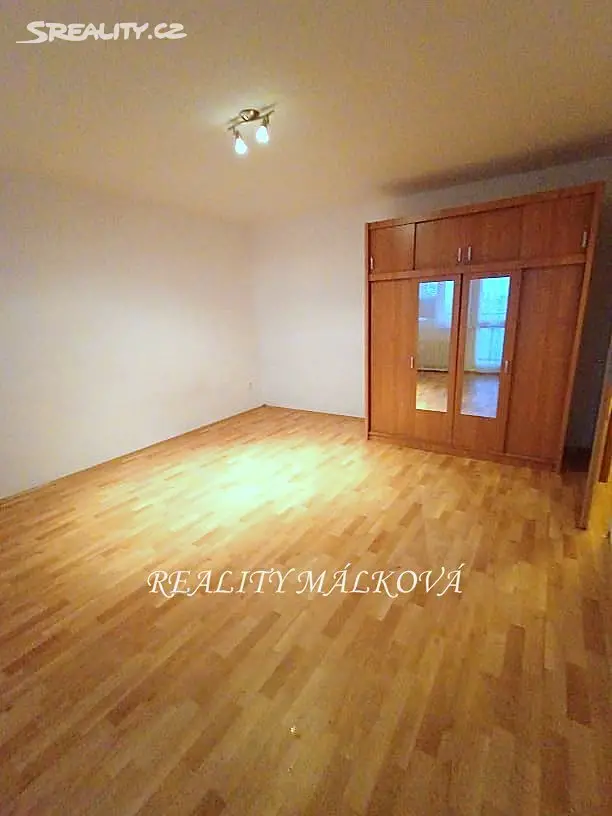 Pronájem bytu 1+kk 34 m², Stavařov, Pardubice - Polabiny