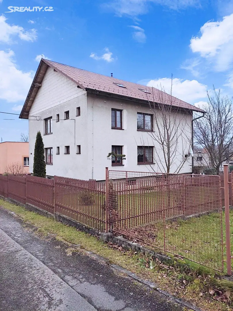 Prodej  rodinného domu 320 m², pozemek 831 m², Hnojník, okres Frýdek-Místek