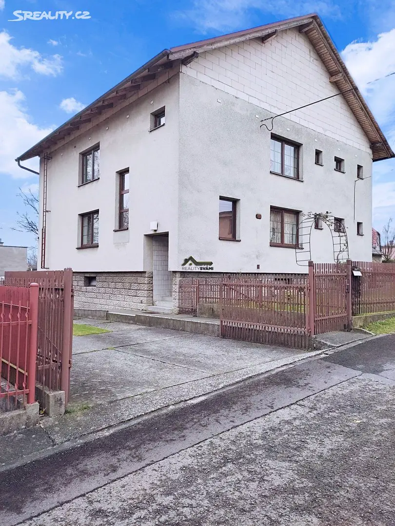Prodej  rodinného domu 320 m², pozemek 831 m², Hnojník, okres Frýdek-Místek