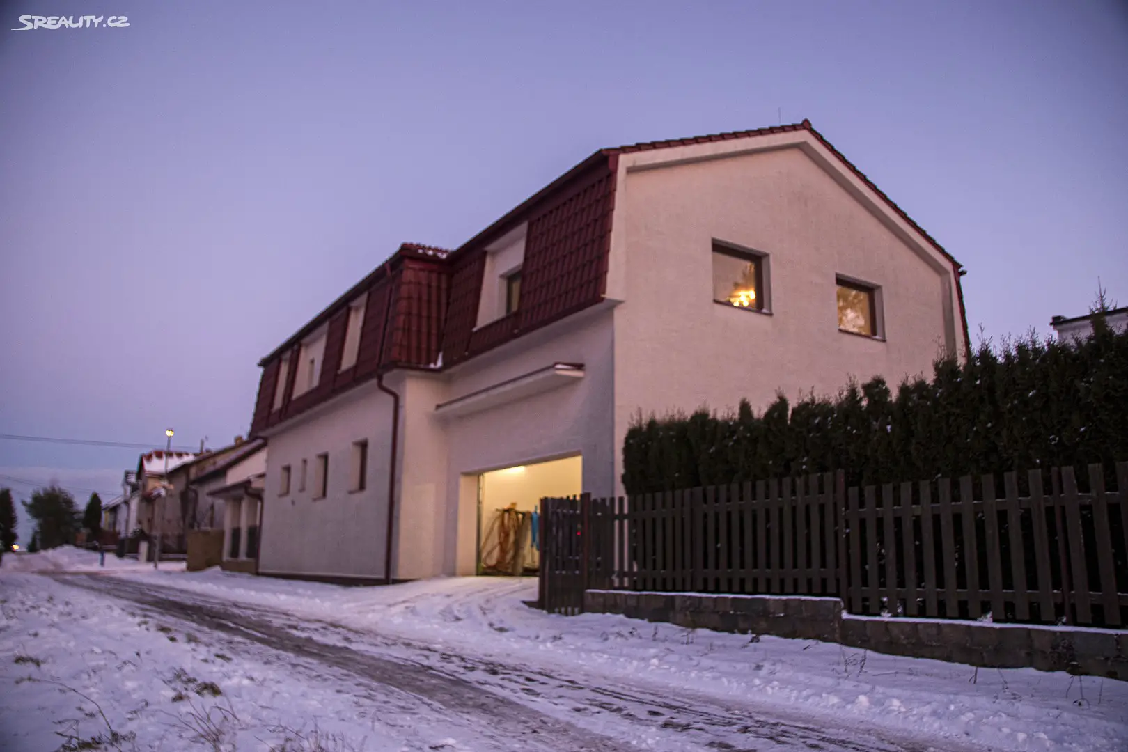 Prodej  rodinného domu 340 m², pozemek 2 753 m², Hakenova, Úvaly