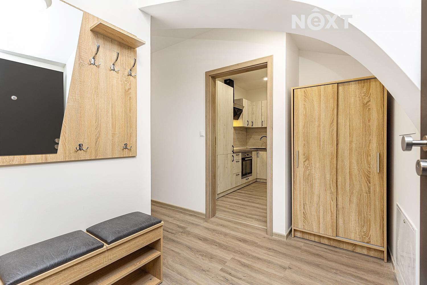 Pronájem bytu 2+1 49 m², Bratranců Veverkových, Pardubice - Zelené Předměstí