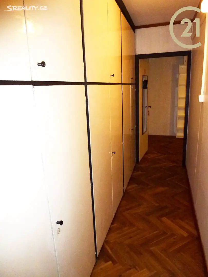 Pronájem bytu 5+kk 90 m², K Olympiku, Praha 8 - Karlín