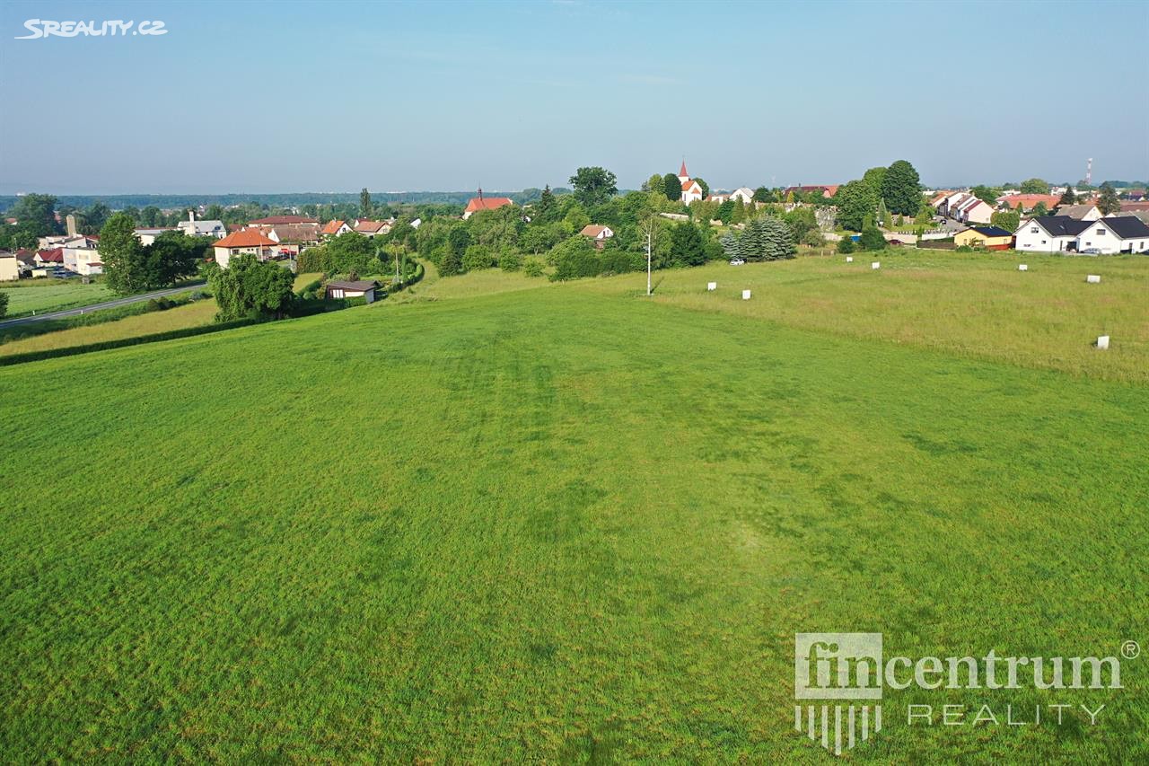 Prodej  stavebního pozemku 2 500 m², Sezemice, okres Pardubice