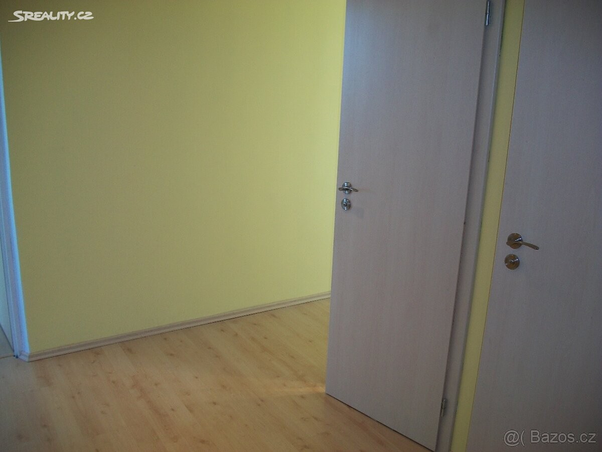 Pronájem bytu 3+1 80 m², Erno Košťála, Pardubice - Studánka