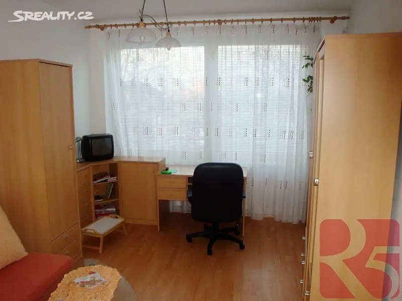 Prodej bytu 4+1 83 m², Choceradská, Praha 4 - Záběhlice